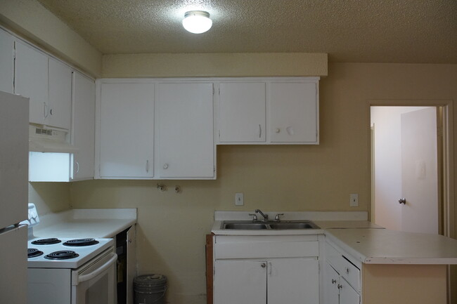 Photo - 2916 Marlin Ave Unidad 2