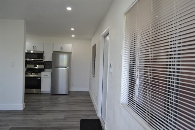 Photo - 940 NW 8th Ave