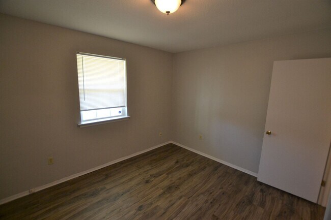 Photo - Location! Location! Newly updated, 3 bedroom, 1.5 bath home in Baker