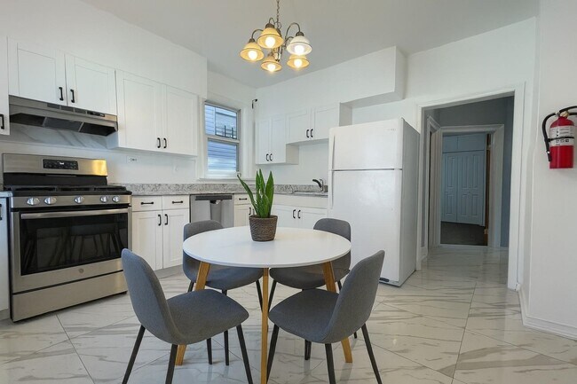 Photo - 304 FULTON Ave Unidad 2