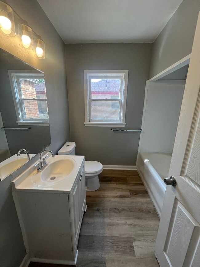 Photo - Great 3 Bedroom 1 bathroom house close to ...