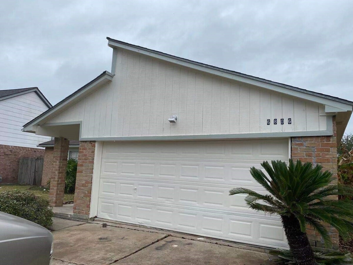 Photo - 6806 Caddo Lake Ln
