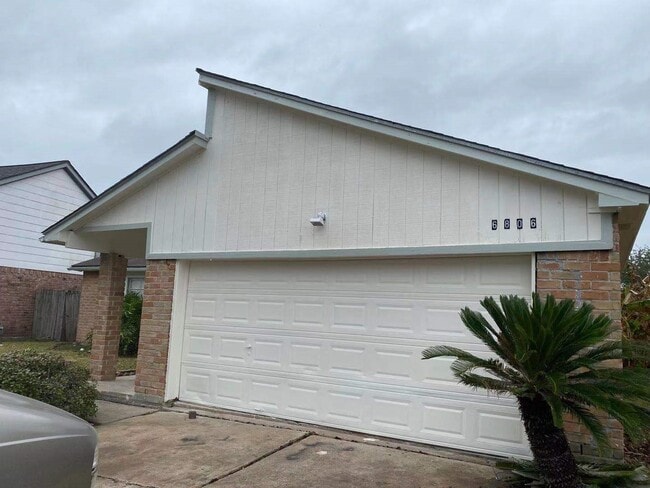 Building Photo - 6806 Caddo Lake Ln