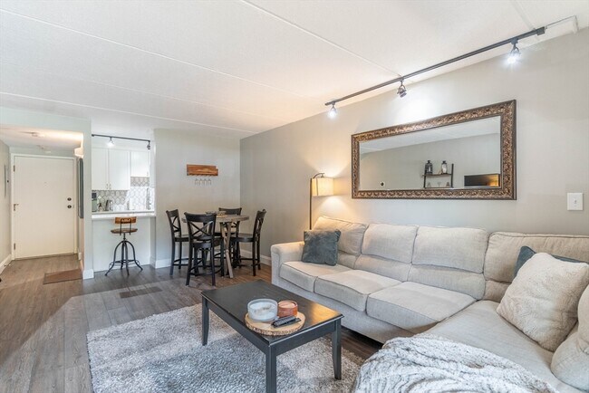 Photo - 144 Marble St Unit 103