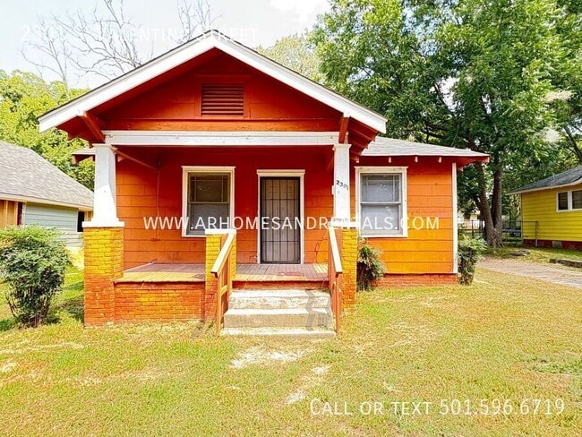 Building Photo - 2301 S Valentine St Rental