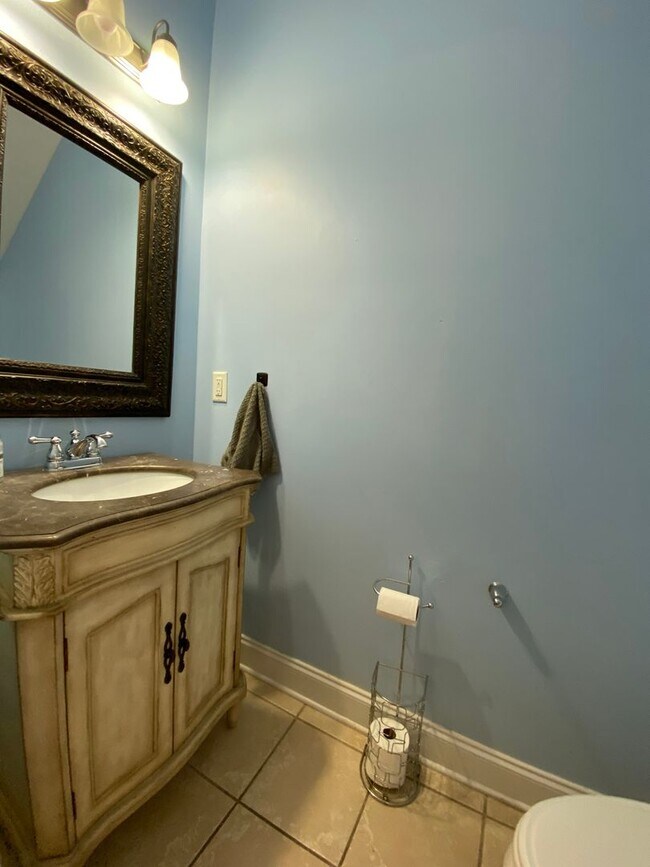 MoveIn Ready in Hampton Forest! Townhome Townhome Rental in Columbia SC