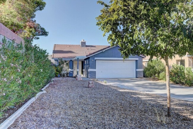 Building Photo - Unbeatable Location! Rental