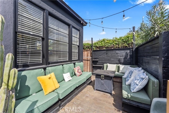 Photo - 425 Venice Way