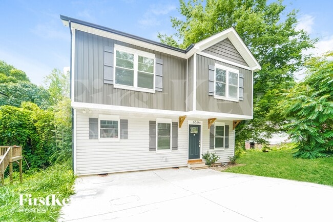 Photo - 656 Smith St