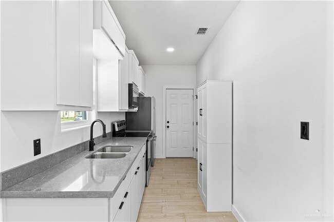 Photo - 19 Abby St Unit 3