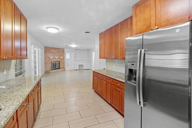 Photo - 5554 Beechnut St