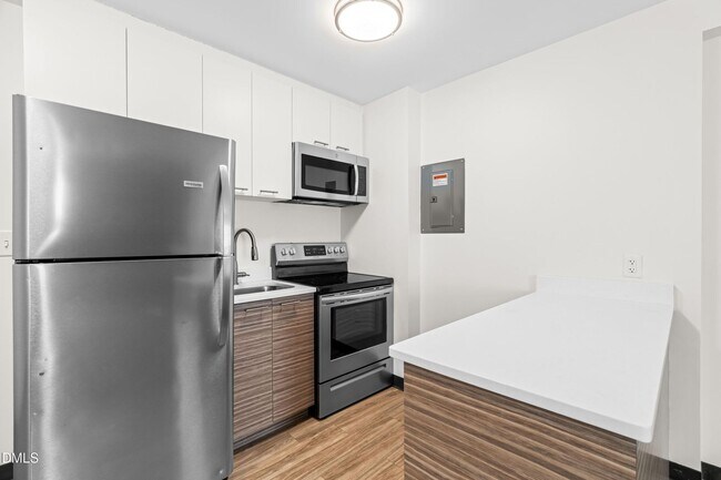Photo - 5104 Hollyridge Dr Unidad 103