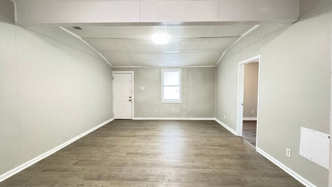 Photo - 500 Willow Ave