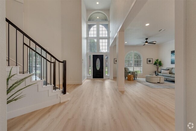 Building Photo - 4617 Reunion Dr Rental