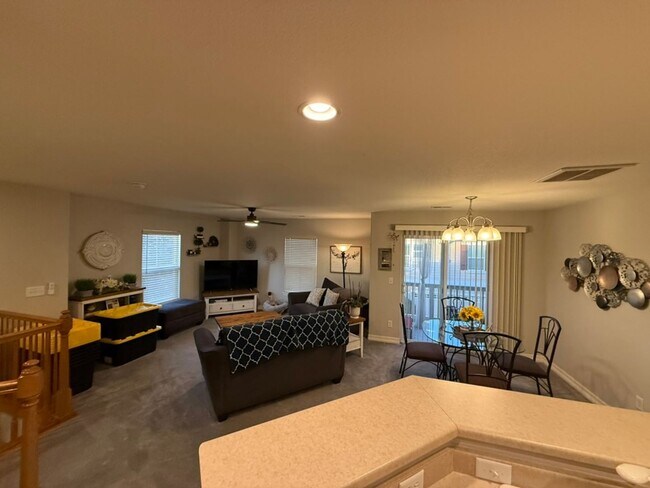 Photo - Beautiful 2 bed 2 bath Townhome in Meridian! Unit A