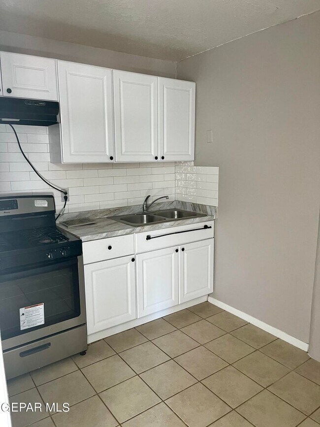 11683 Socorro Rd Rental House Rental in Socorro, TX