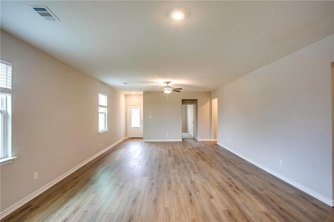 Photo - 104 Mount Vernon Way