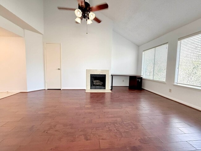 Photo - 12100 Overbrook Ln Unit 17D