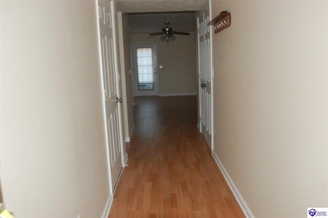 Photo - 118 Darby Woods Ct