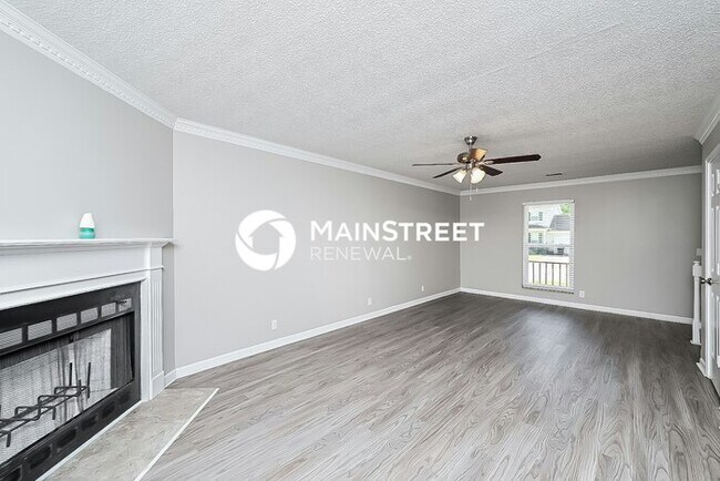 Photo - 4 Bedroom Pet-Friendly Home in Nashville, TN with Main Street Renewal