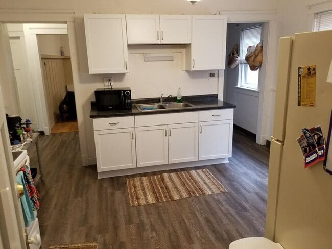 Photo - 3059 N Frederick Ave Unit UPPER