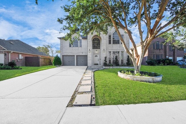 Photo - 811 Childers Ct