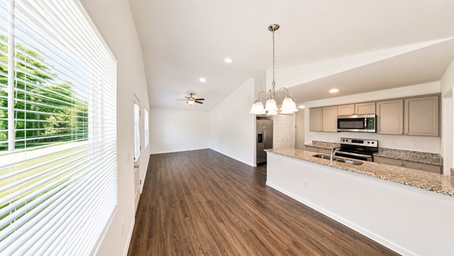 Photo - Charming 3 Bedroom, 2 Bathroom Home for Rent in Summerfield, FL