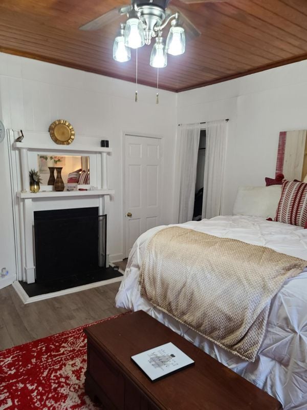 Photo - 904 Park Ave