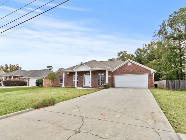 Photo - 4 Bedroom Home in Harvest just outside Mad...