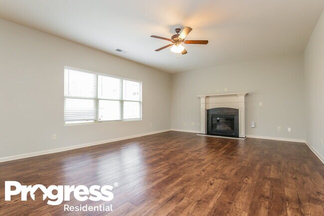 Photo - 441 Chandler Bluff Ct SE