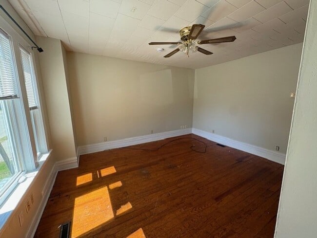 Photo - 166 Church St Unit 1