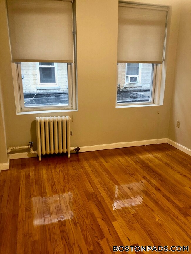 Photo - 220 Hanover St Unit 4