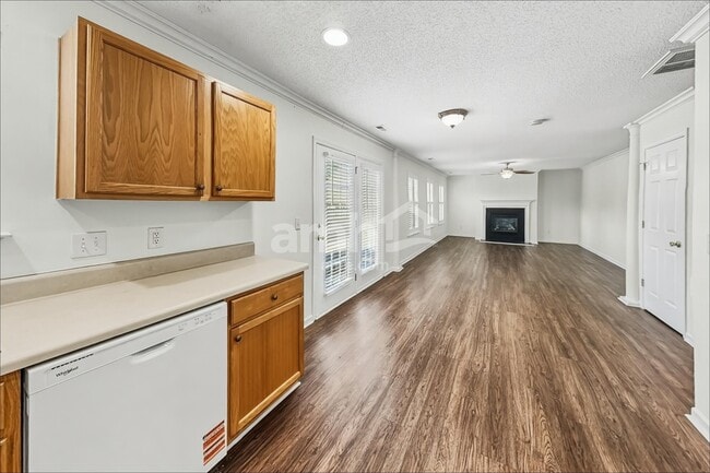 Photo - 4015 Shadow Pines Cir