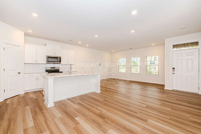 Photo - 317 Planters Trace Ln
