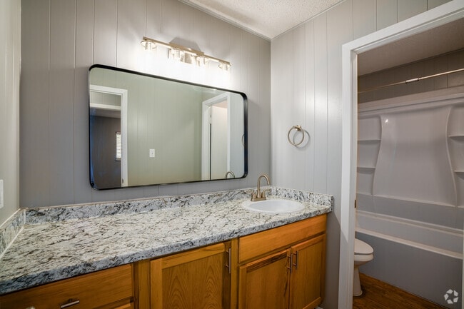 Interior Photo - Lakeside Apartments