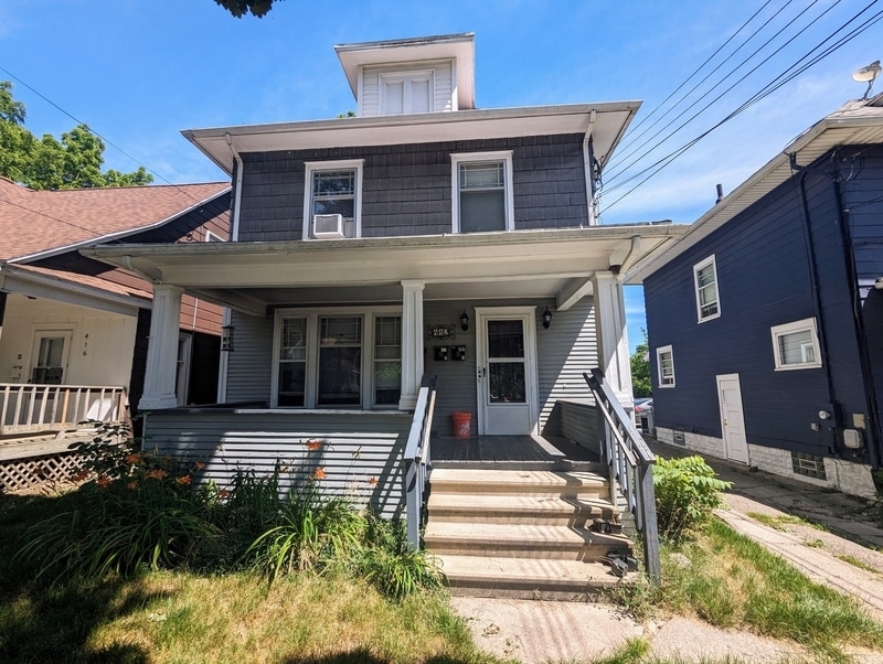412 West César E. Chávez Ave. Unit 2 - 412 West César E. Chávez Ave. Unit 2