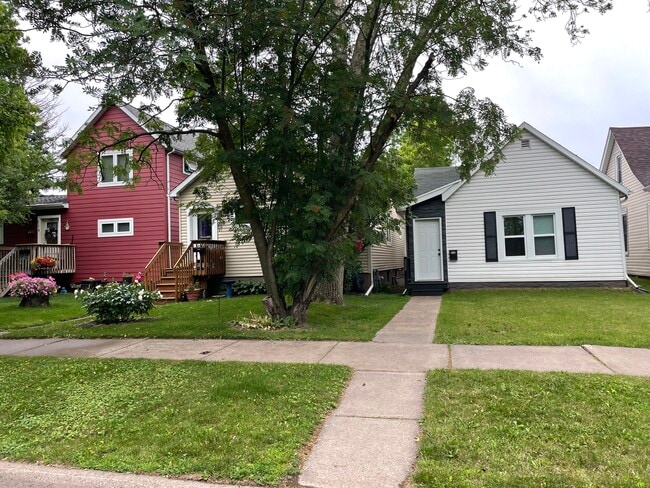 Photo - 220 S 61st Ave W Casa