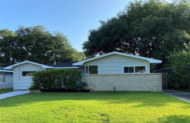 Building Photo - 6738 Hendon Ln Rental