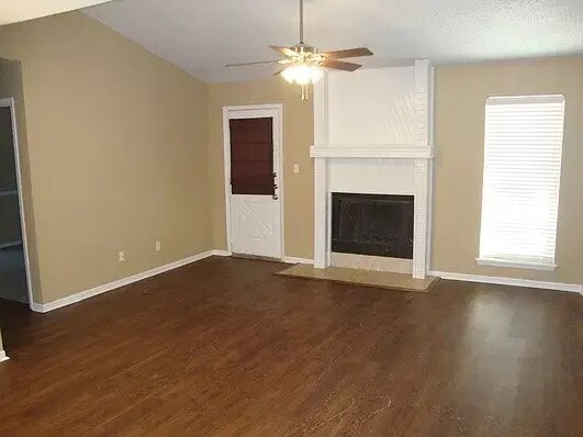 Photo - 136 Byron Dr