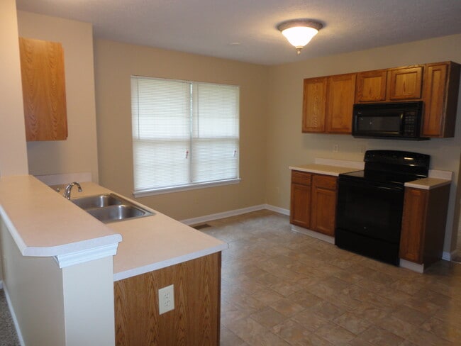 Photo - 620 Crystal Woods Cir