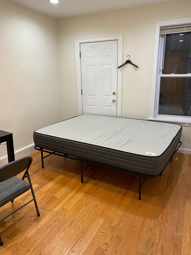 Photo - 179 Northampton St Unit 3