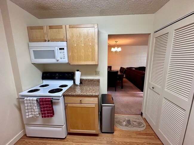 Photo - For Rent -  98-1034 Moanalua Rd #4202 Townhome