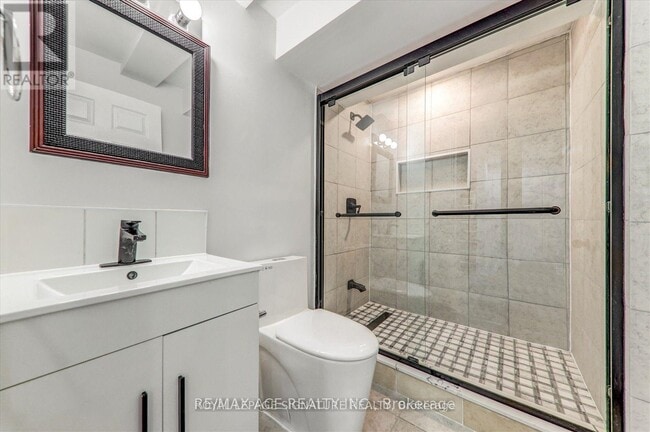 Photo - 836 Fetchison Dr