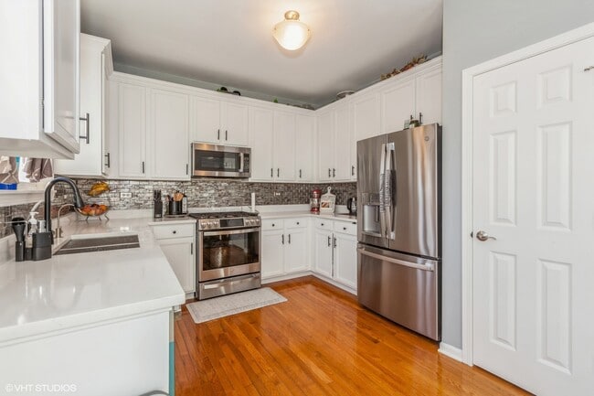 Photo - 375 N Commerce St