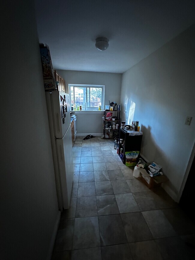 43 Selkirk Rd Unit 4