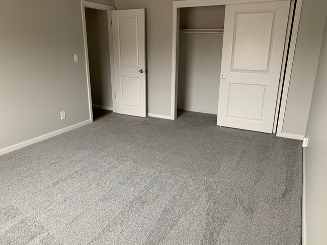 Photo - Yarmouth Place Apartment Homes