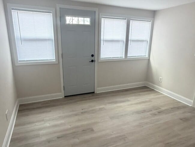 Photo - 910 Cleary Ave