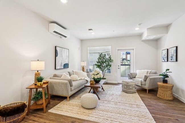 Photo - East Town Crossing