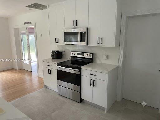 Photo - 460 San Servando Ave