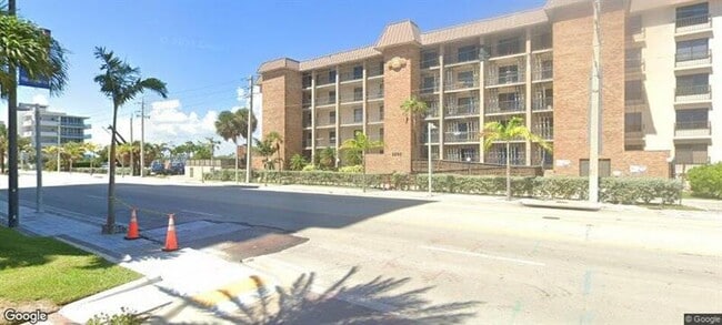 Building Photo - 3200 N Ocean Dr Unit 503 Rental